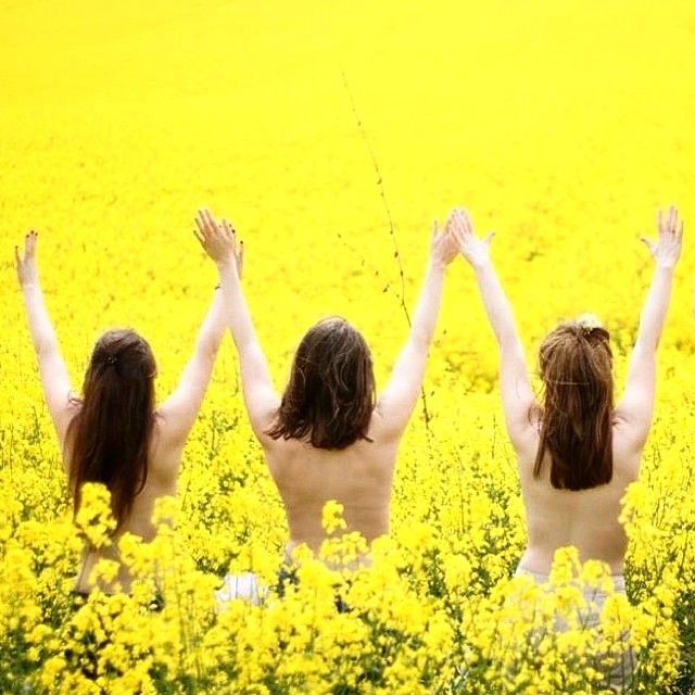 Topless tour: a félmeztelenség az új divat