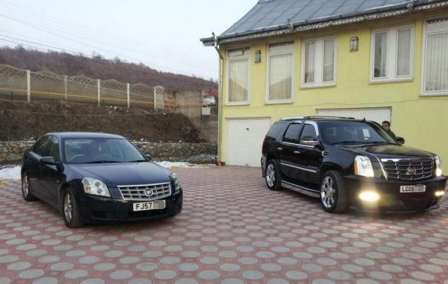 A lerombolás réme fenyegeti a romániai romapalotákat