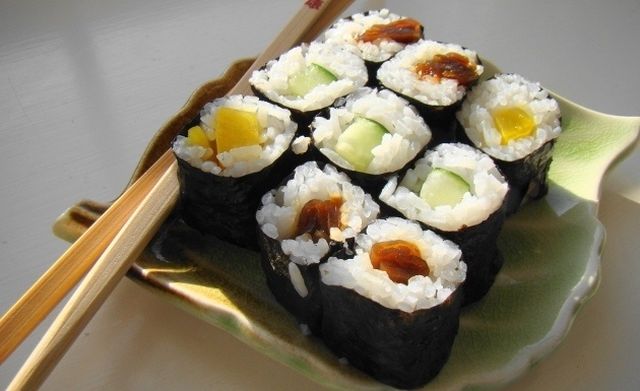 Mindenki nyugodjon meg és egyen sushit!