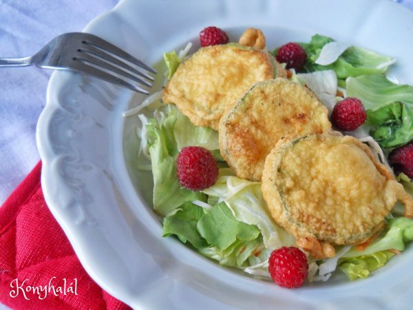 Palacsintatésztában sült cukkini