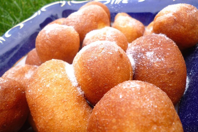 Tízperces bögrés pillefánk