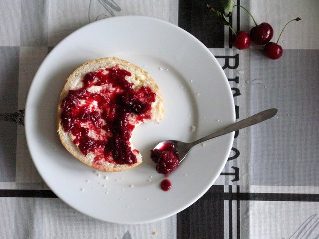 Fahéjas meggylekvár és meggyszörp