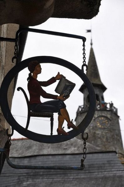 10+1 könyvek ihlette építmény