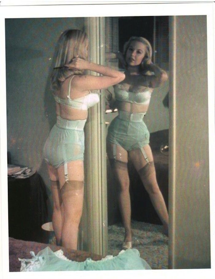 Hihetetlenül vékony dereka van ennek a nőnek