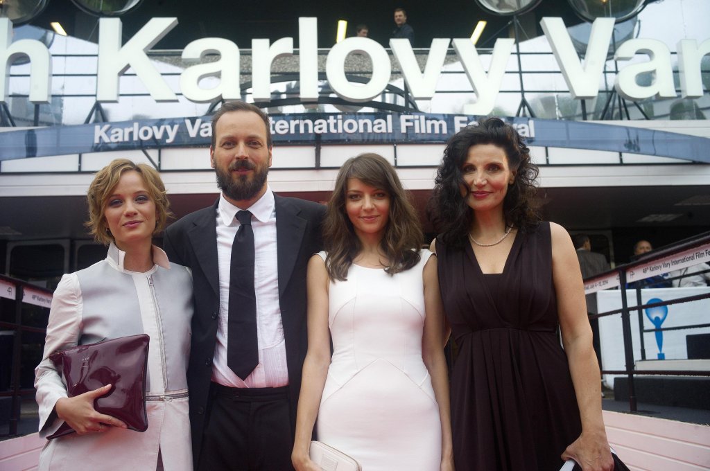 Hőrich Nóra Lili, Pálfi György, Gera Marina, Buza Tímea - Szabadesés