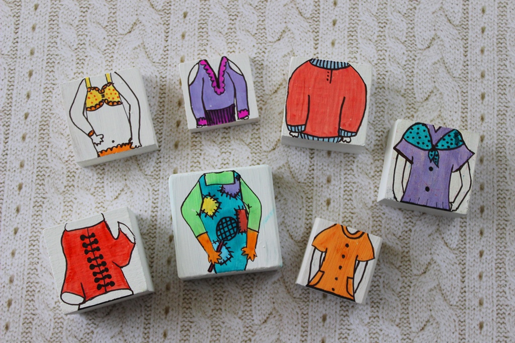 Készítsünk vicces figurákat régi építőkockákból!