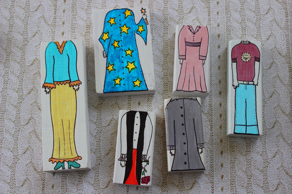 Készítsünk vicces figurákat régi építőkockákból!