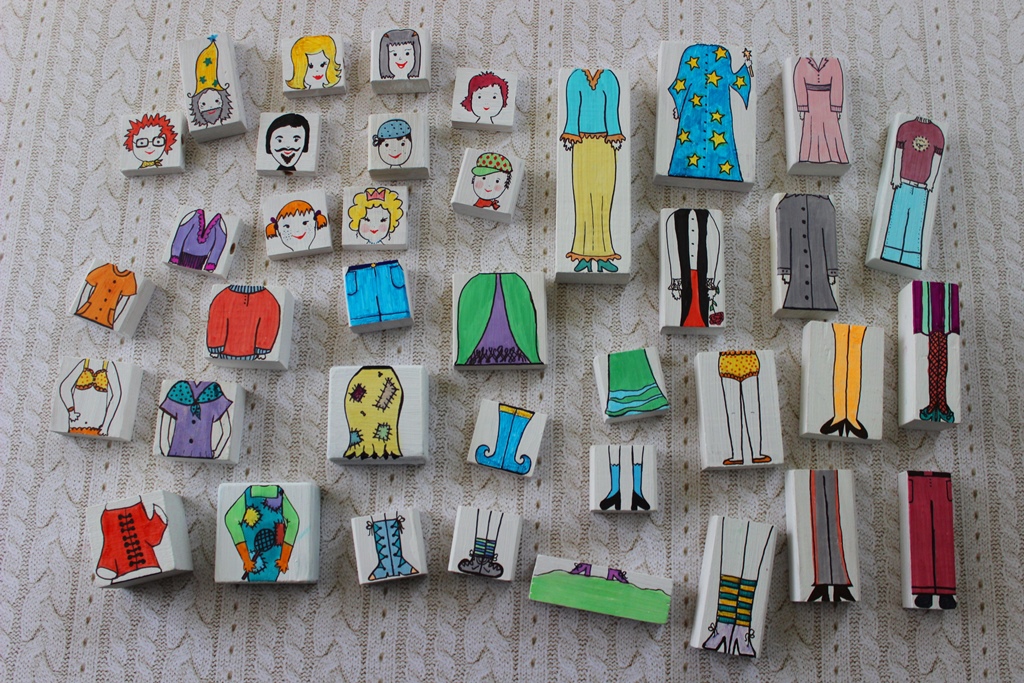 Készítsünk vicces figurákat régi építőkockákból!