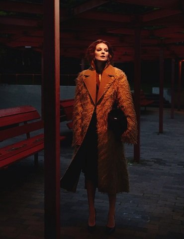 Mihalik Enikő a rakparton