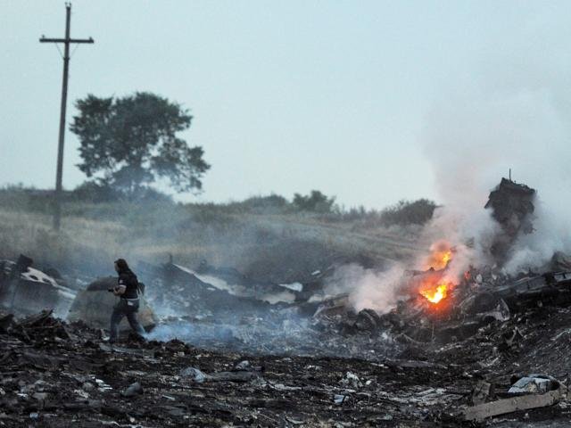Emberségből bukásra állunk? - a maláj gép katasztrófájáról