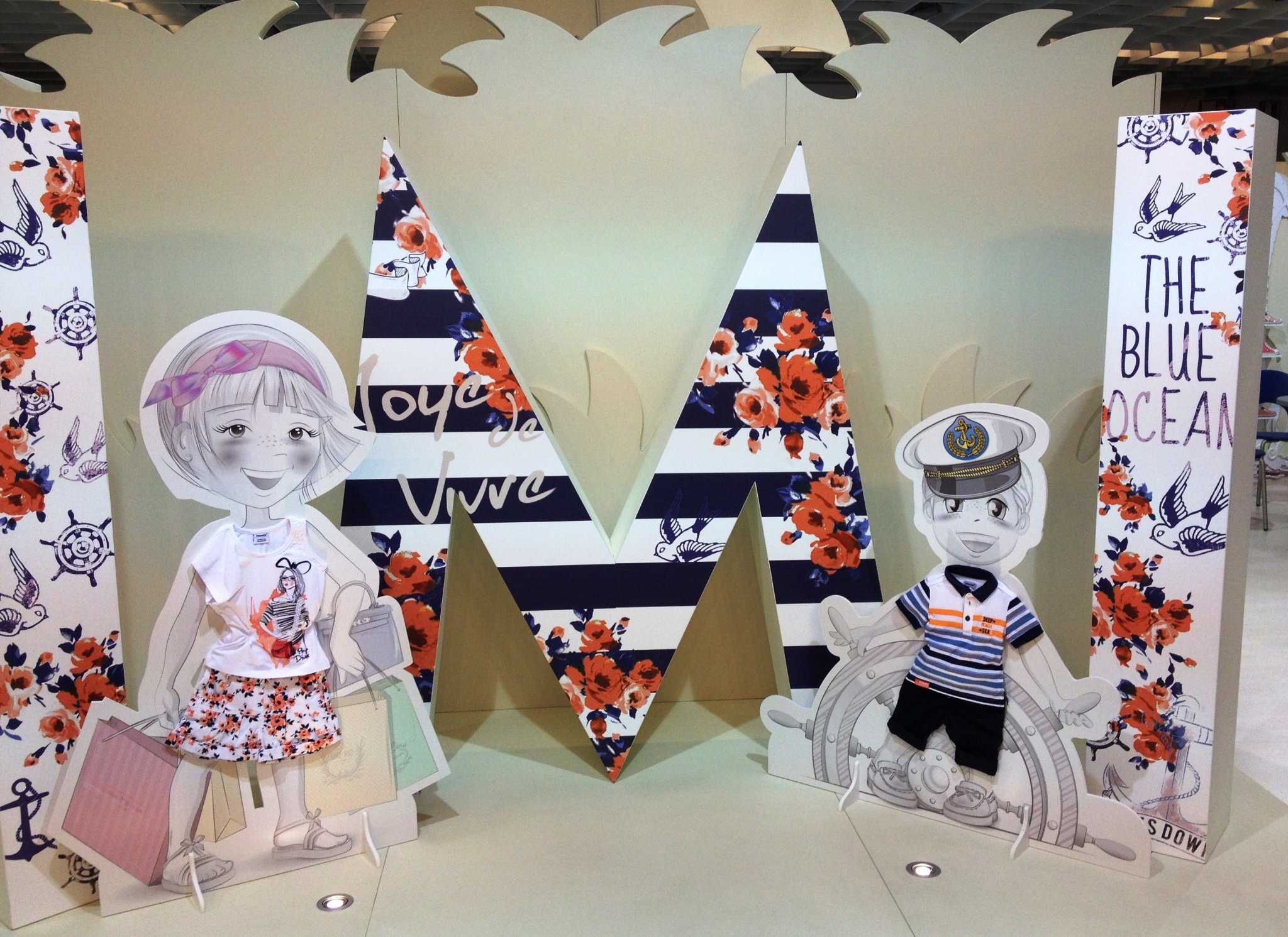 Baba- és gyerekruhák a nagyvilágból