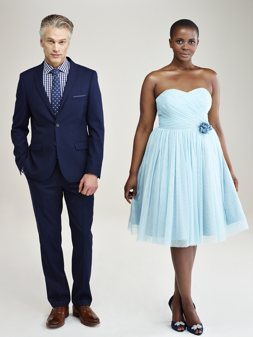 Húsvér emberekkel reklámozzák a ruhákat 