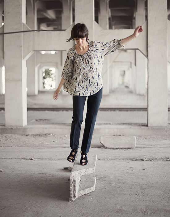 Akris nadrág, Jaeger selyemblúz, Zara szandál - Háda