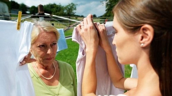 Anyós-meny: örök viszály. Vélemények az anyós szemszögéből!