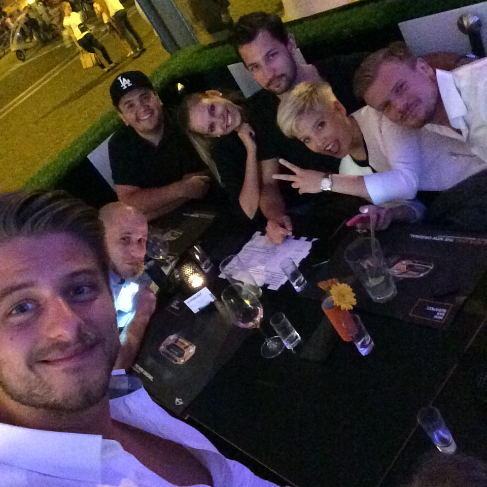 Baronits Gábor egy napja 10 szelfiben