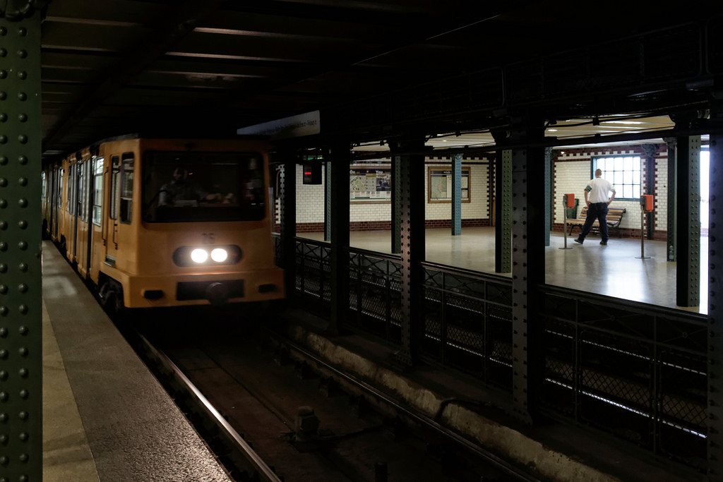 Julcsi és az integető utasok - megható, igaz történet