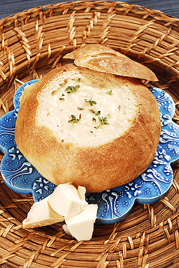 Mit főzzek ma vacsira? Sajtlevest cipóban!