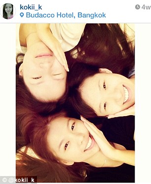 Fogfájós szelfi az új divat