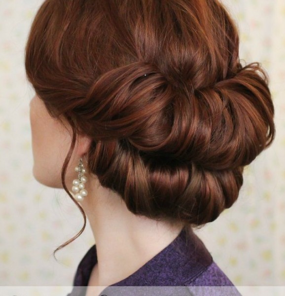 Könnyű nyári kontyok