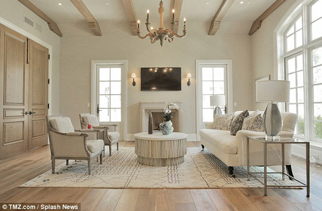 Less be Kardashian és West legújabb házába!