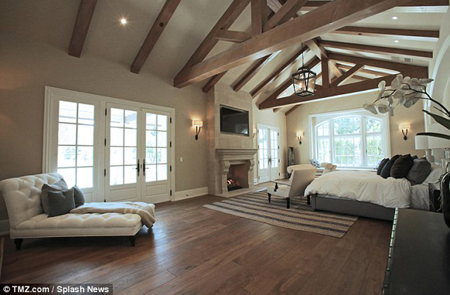 Less be Kardashian és West legújabb házába!