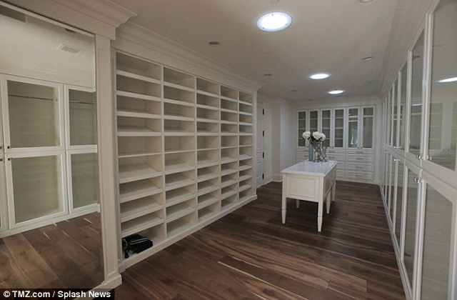 Less be Kardashian és West legújabb házába!