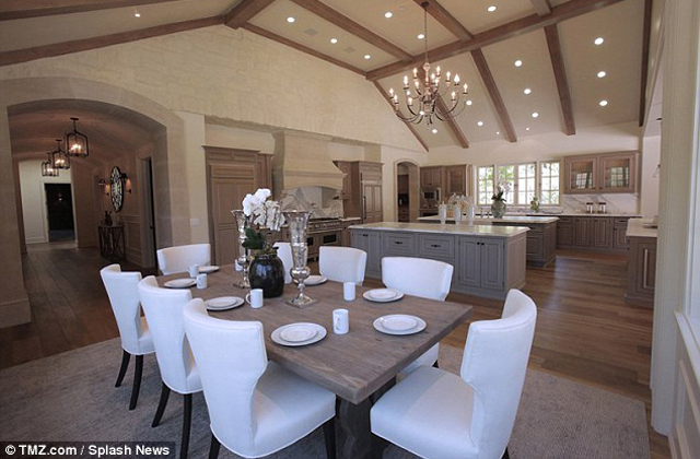 Less be Kardashian és West legújabb házába!