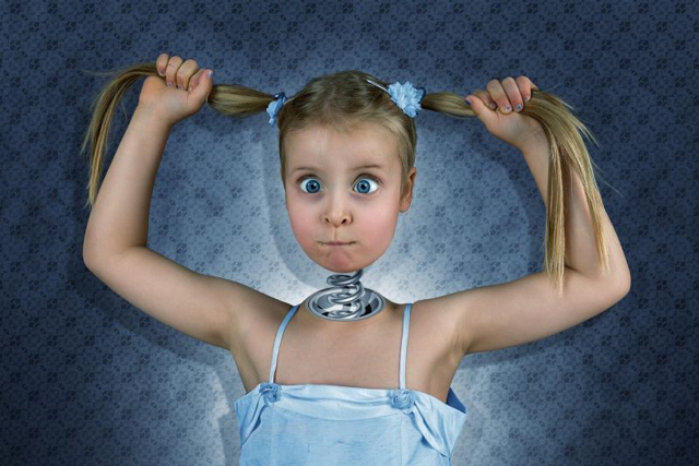 Varázslatos képeket készített lányairól a Photoshop-őrült apa