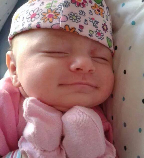 Tündéri fotók: álmukban mosolygó babák 