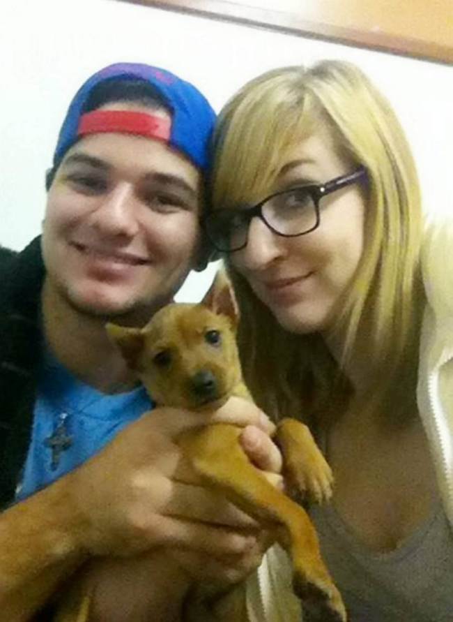 Hát, ő lenne az balra