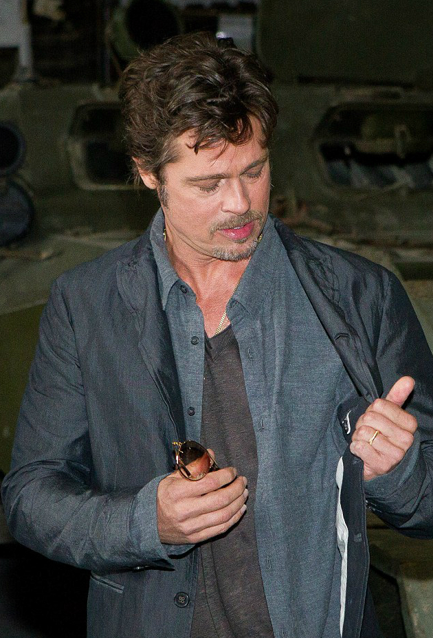 Angelina Jolie apja nem kapott meghívót a titkos ceremóniára