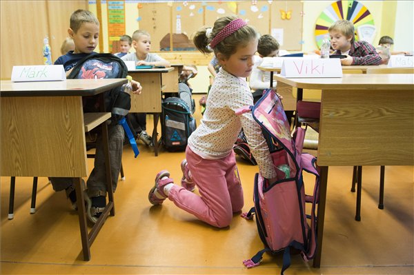 Ma elstartol a 2014/2015-ös tanév