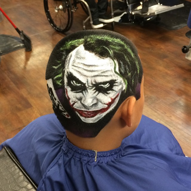 Nem hiszed el, mire képes ez a hajszobrász 