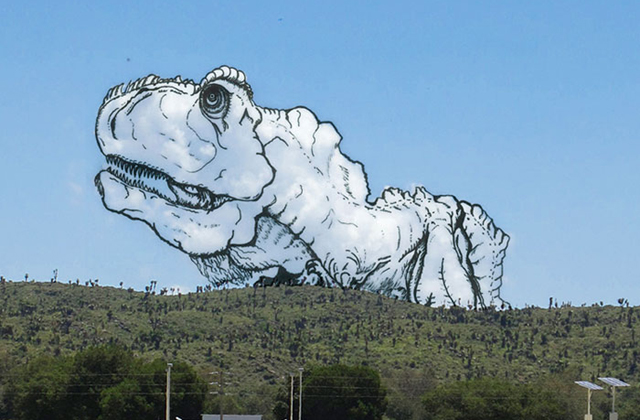 Felhőkre rajzol egy művész - galéria