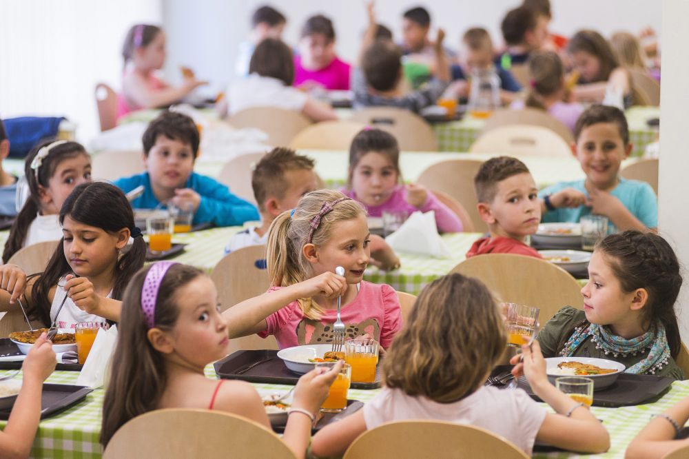 Iskolai menza: Kötelező befizetni a gyereket?