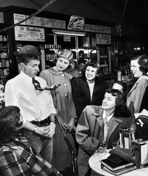 Hogy éltek a tinédzserek a '40-es években?