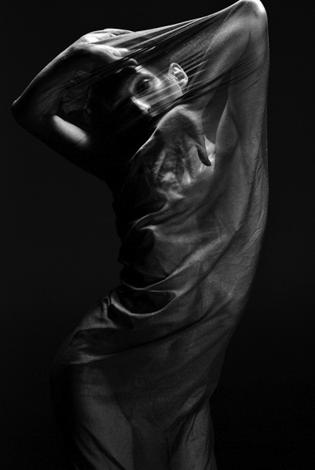 18+: A női test feketén, fehéren - aktok