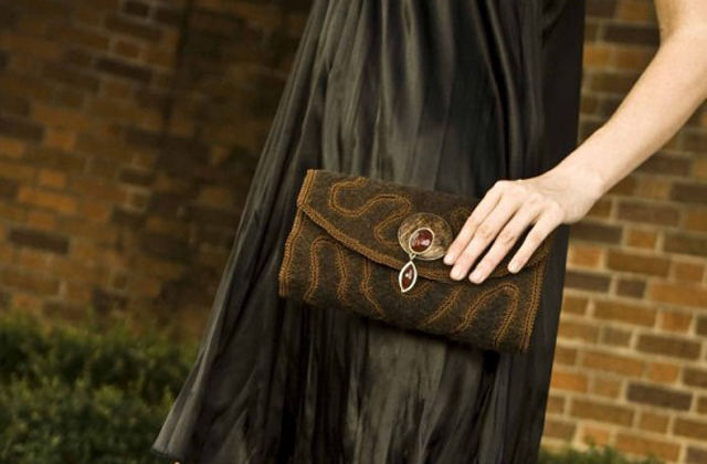 Állatbarátok is hordhatják a kutyaszőrből készült táskát