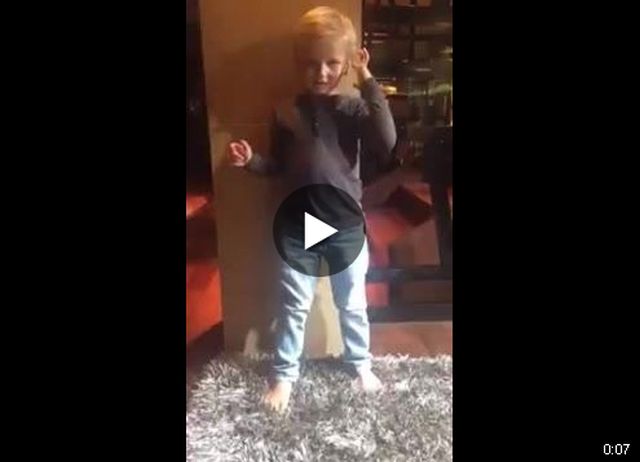 A cuki videót itt nézheted meg!