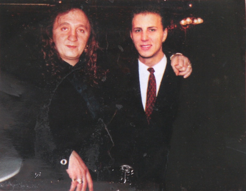 Elárverezik Jimmy aranylemezét