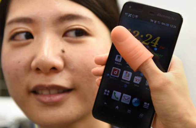 Óriáshüvelyujj készült a nagyképernyős mobilokhoz Óriáshüvelyujj készült a nagyképernyős mobilokhoz