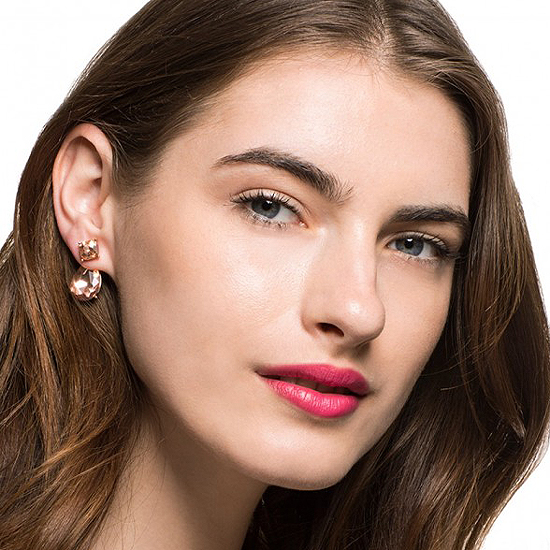 Idén ősztől a fordított fülbevaló a trendi