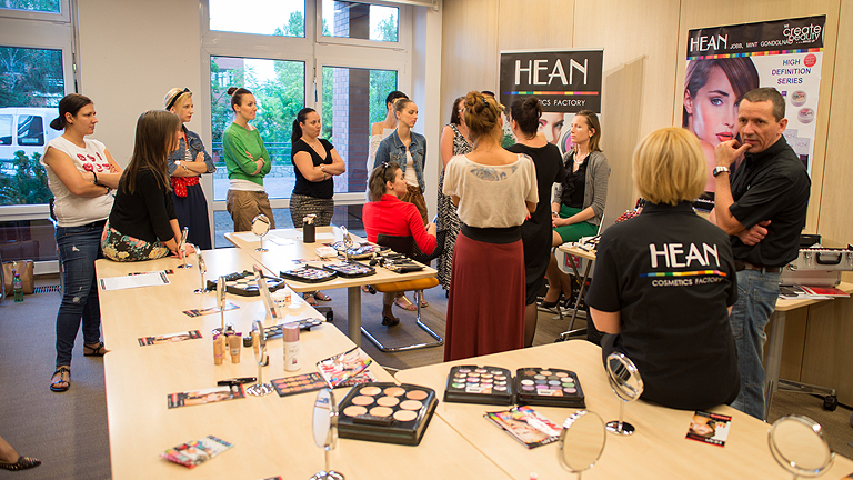 ÚJRA: Stylistképző a Central Médiaakadémián