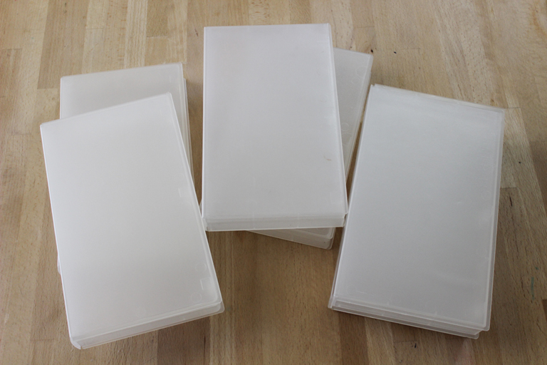 Hasznosítsuk újra a videokazetta-tokokat!