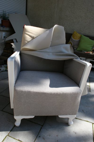 Ne dobd ki, újítsd fel a régi fotelt