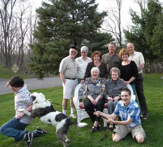 A blöki feszült lett a fényképetés miatt