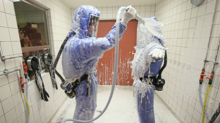 Egy német kórházban mutatják be a fertőtlenítés helyes menetét