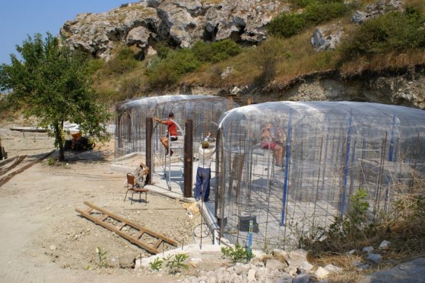 Így épül a ház, aminek a tetején kertészkedhetsz