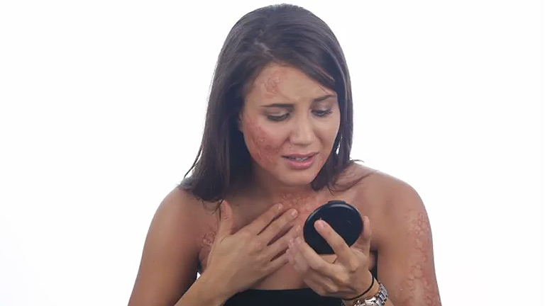 Cserháti Tamarára (Miss Word Hungary 2012) rá sem néztek… Cserháti Tamarára (Miss Word Hungary 2012) rá sem néztek…