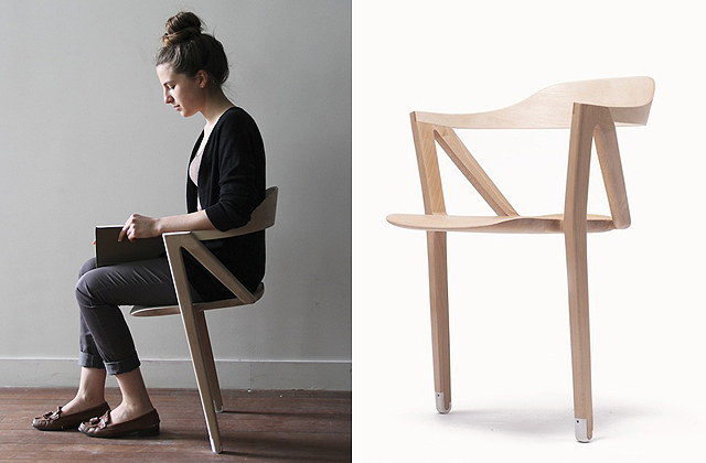 Itt a kétlábú szék!